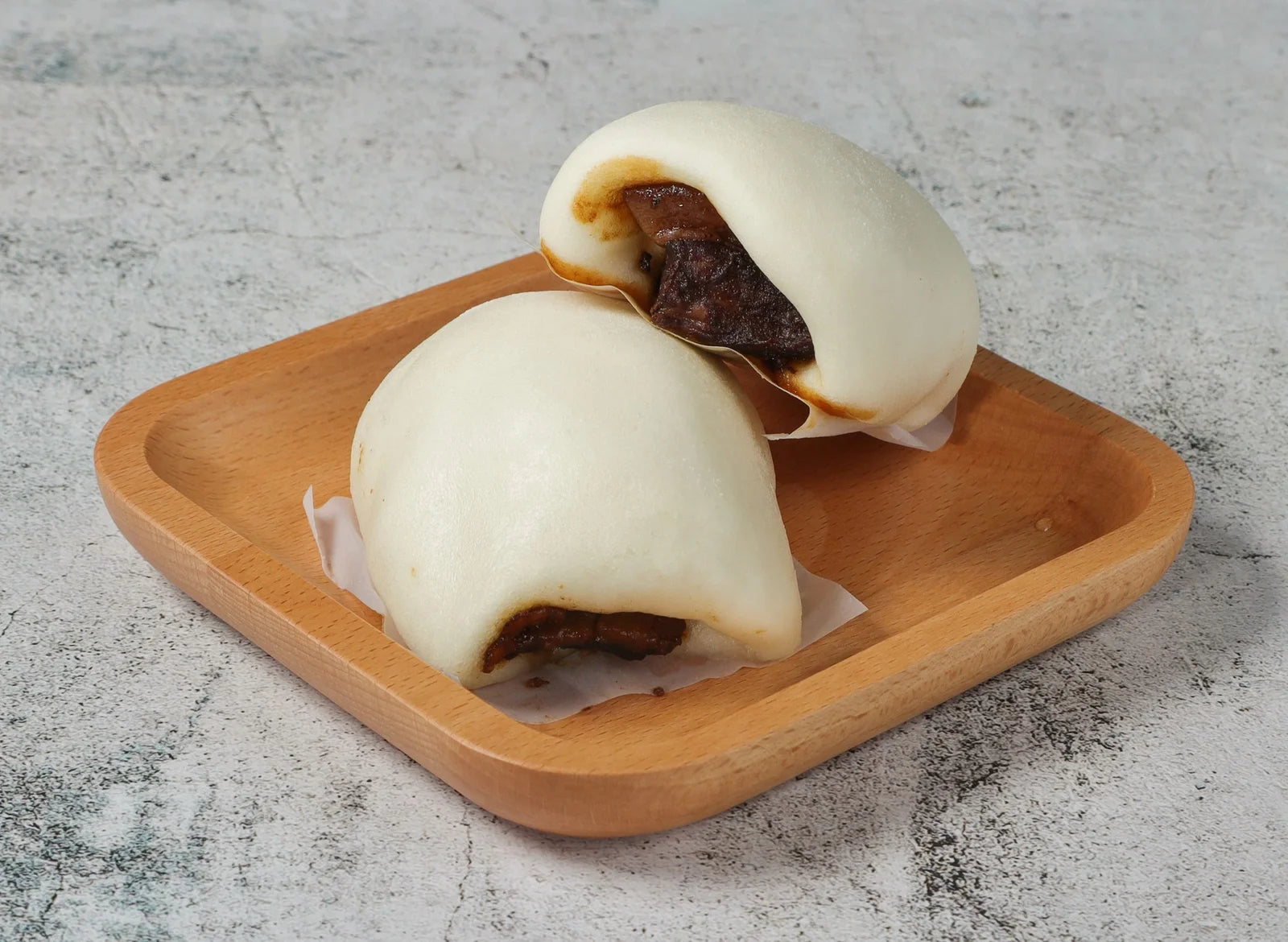 Handmade Kong Bak Pau | 手工扣肉包