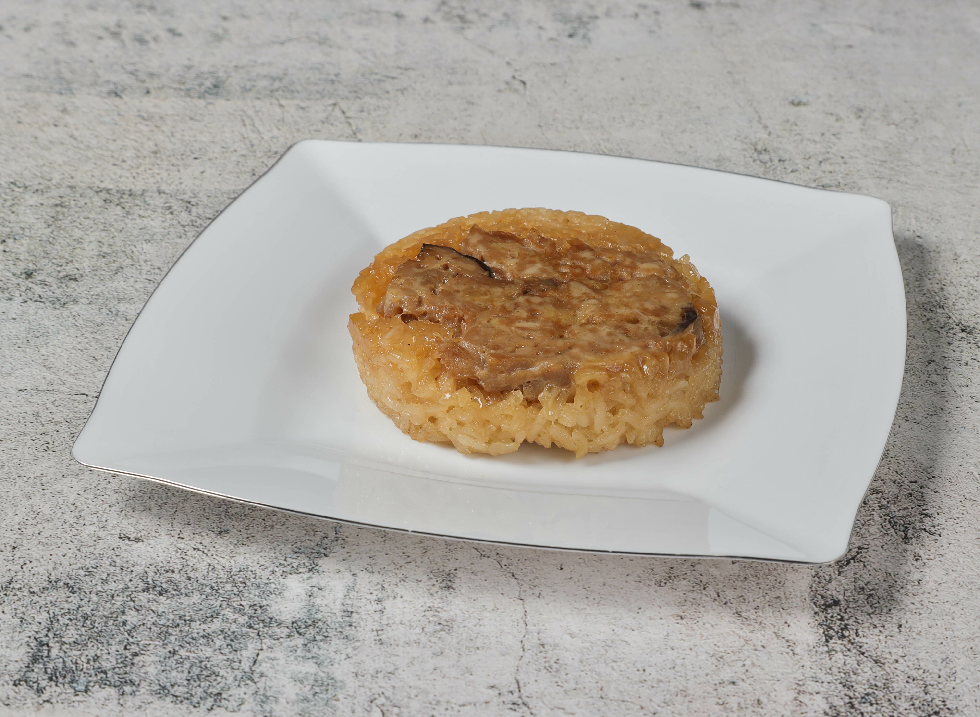 Glutinous Chicken Rice | 糯米鸡饭