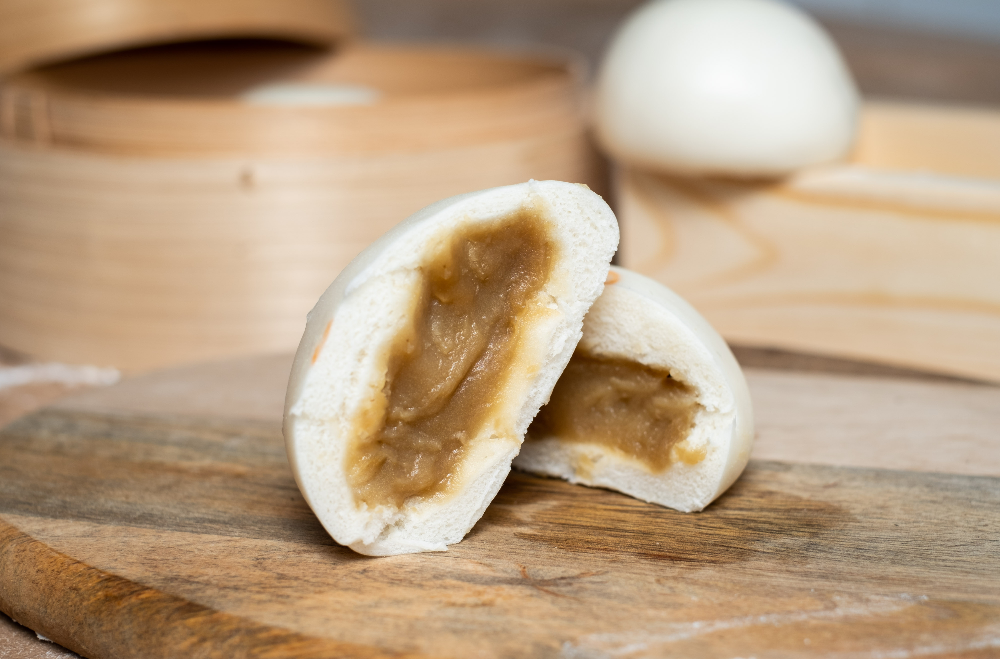 Lotus Paste Pau | 莲蓉包